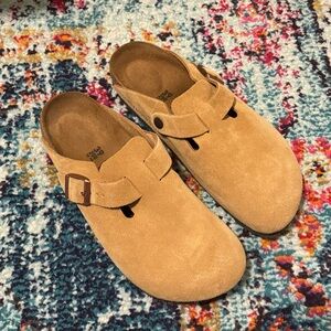 Birkenstock Suede Boston Clog Shoes in Tan